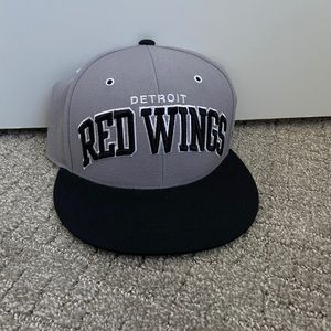 Mitchell & Ness Detroit Red Wings 58cm fitted hat